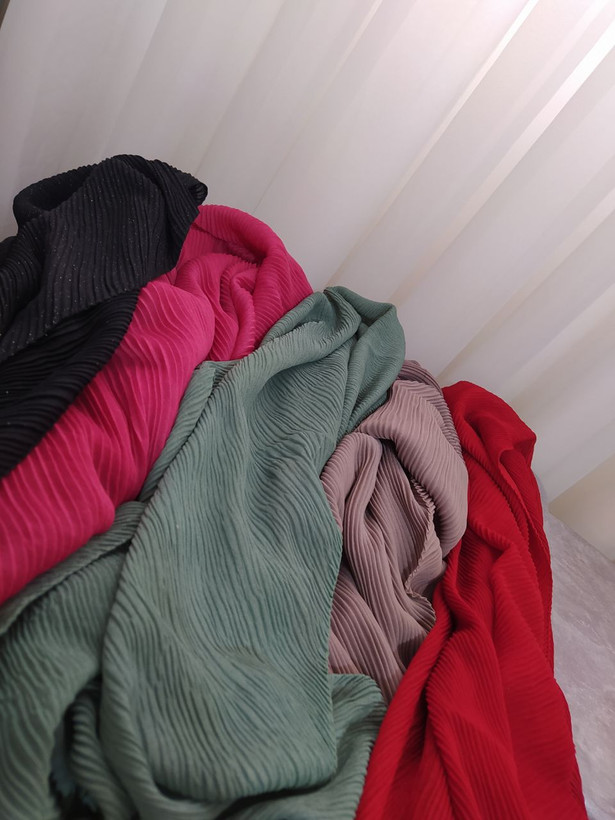 شال پلیسه ریز منگوله دار زنانه