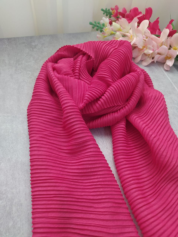 شال پلیسه ریز منگوله دار زنانه