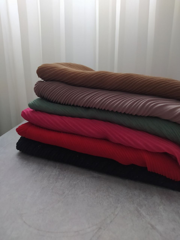 شال پلیسه ریز منگوله دار زنانه